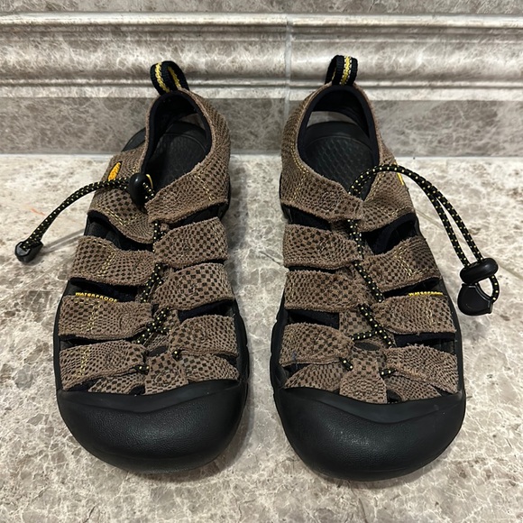 Keen Newport Sandals Brown Size 3 - Picture 3 of 11